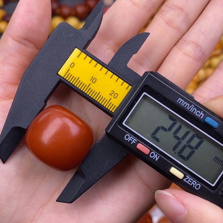 琥珀未镶嵌裸石蜜蜡M