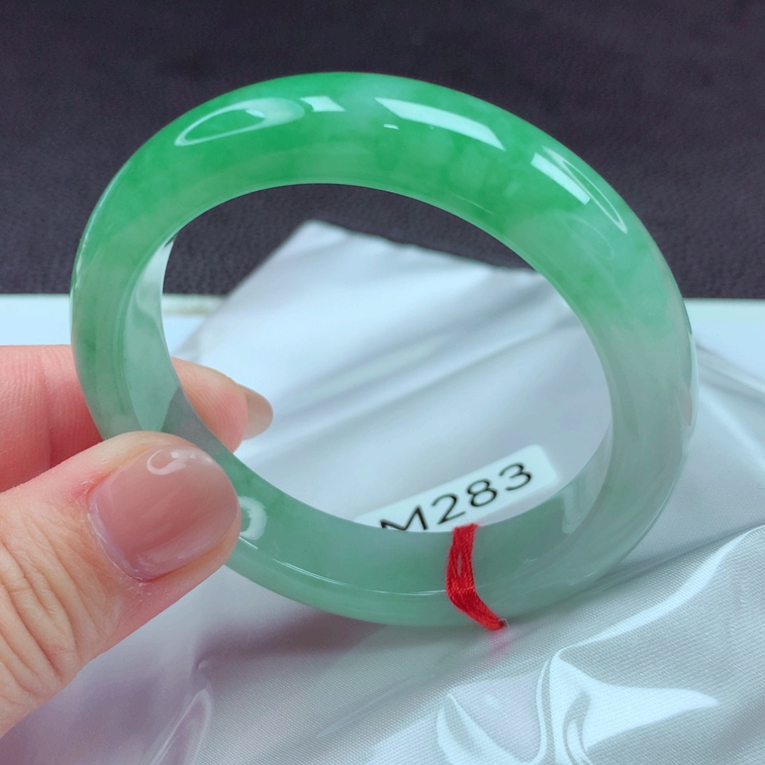 翡翠手镯未镶嵌手镯88