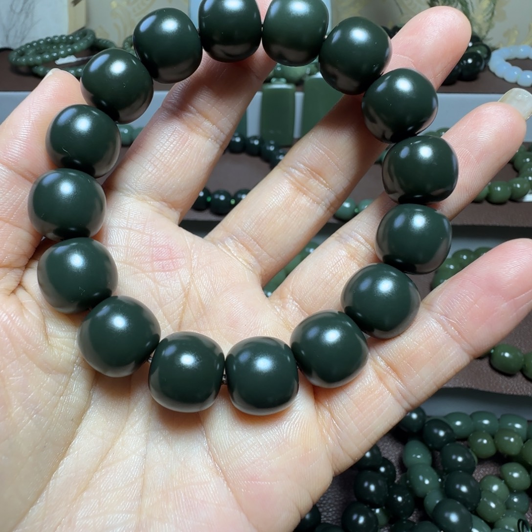 和田玉未镶嵌手链