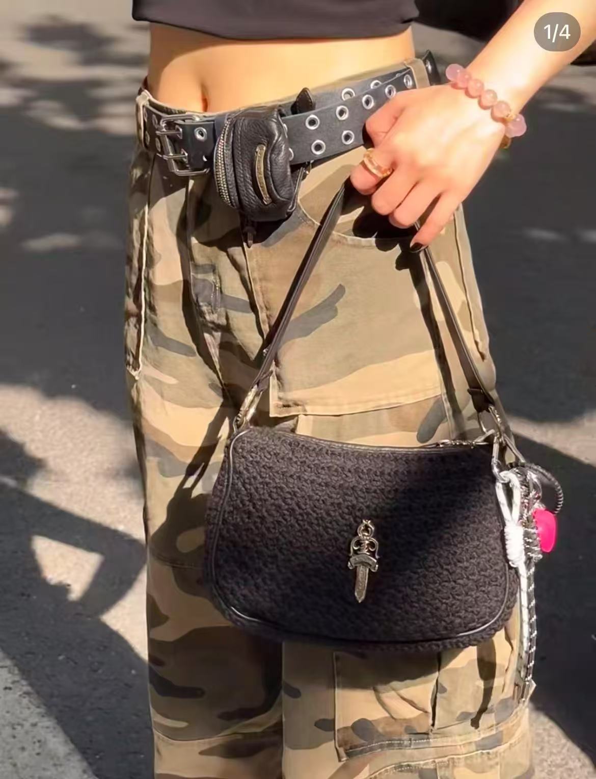 95新 Chrome Hearts/克罗心 展会外场！黑色编织鸡块包