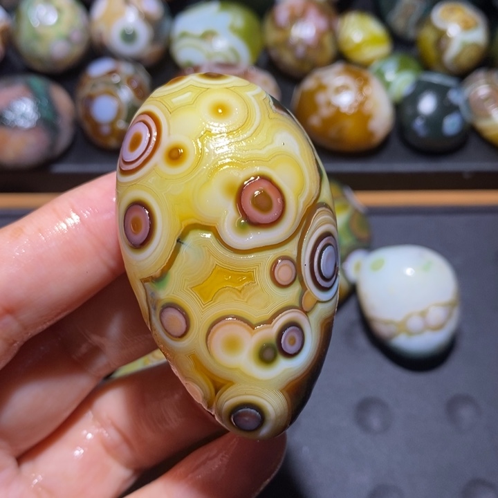 未镶嵌玛瑙/玉髓珠宝半成品192