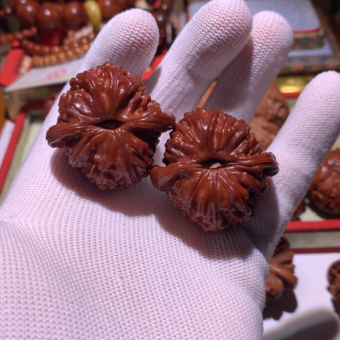 梦***门文玩核桃把件42尺全品白狮子文玩核桃