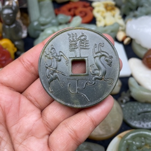 和田玉颈饰未镶嵌25