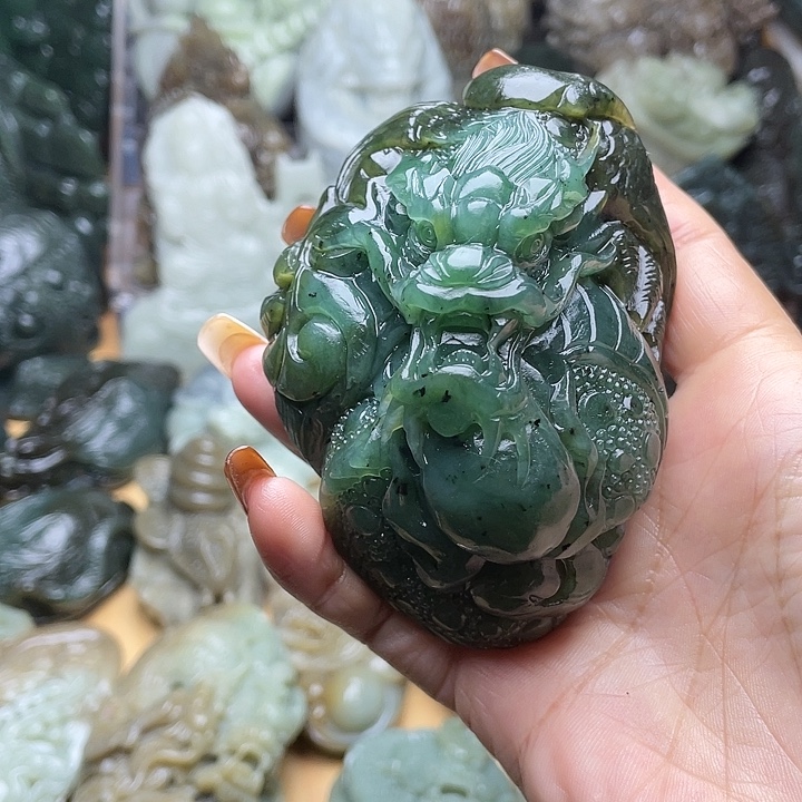 峰***景和田玉未镶嵌挂件