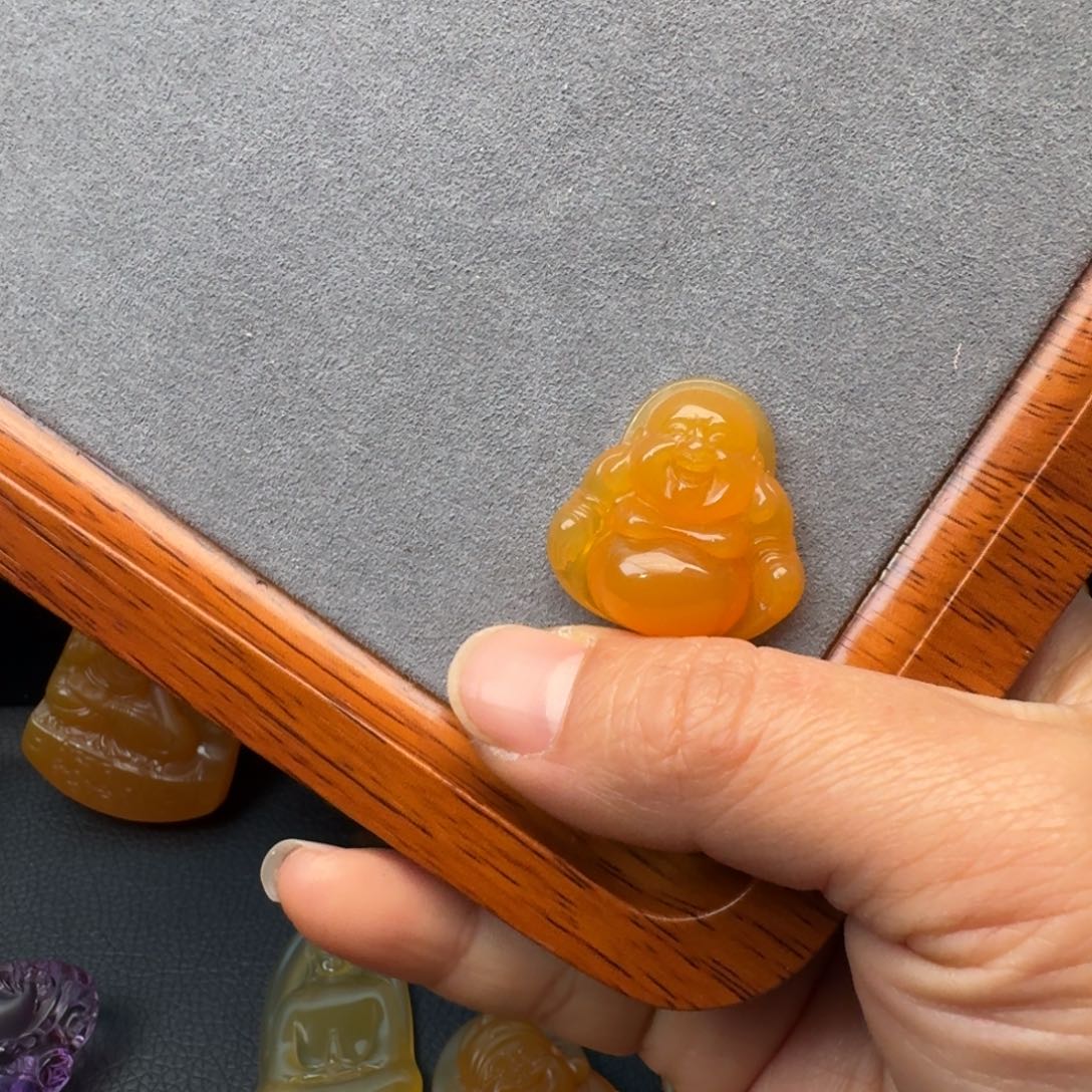 石英质玉（黄龙玉）未镶嵌挂件