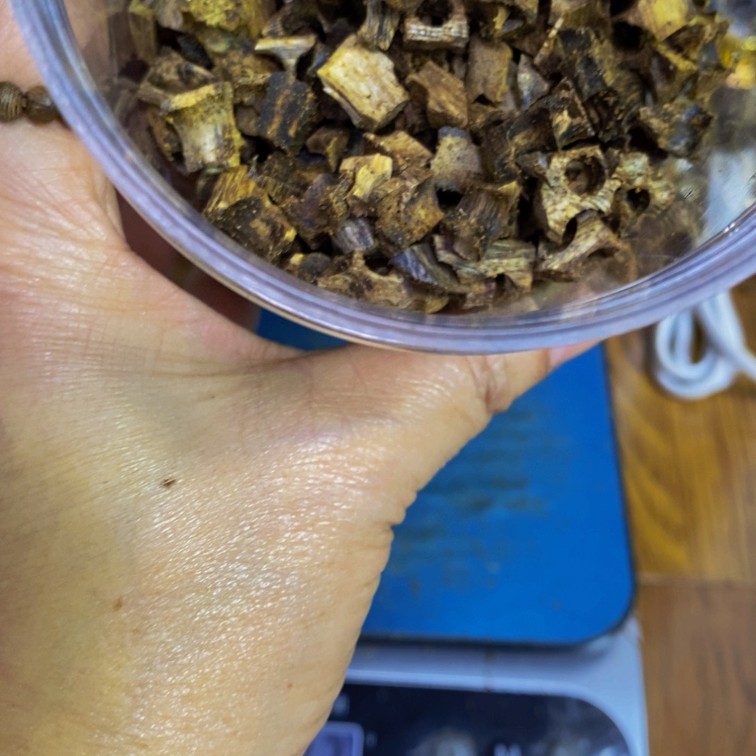 A***6沉香沉香碎屑蓝香200克