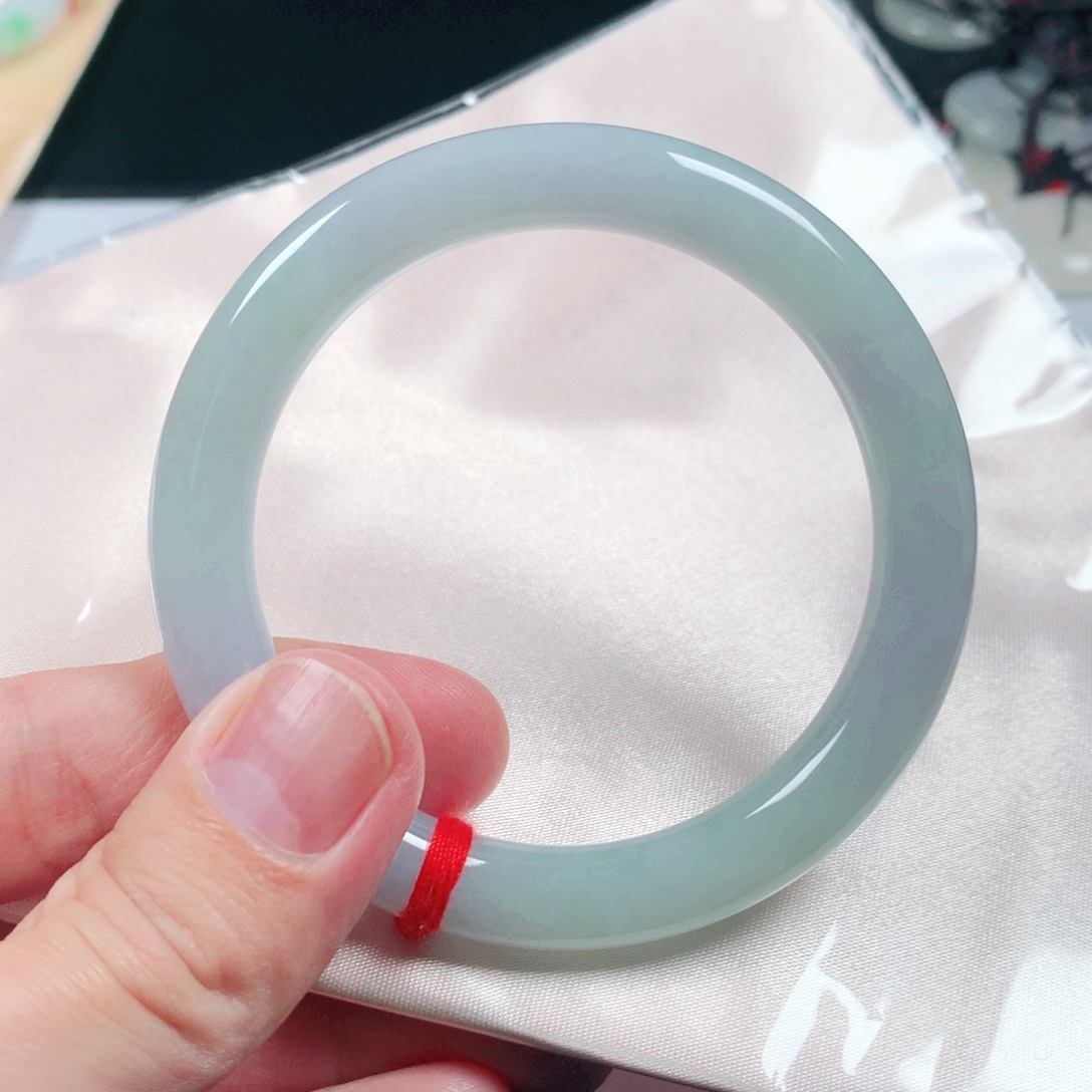 翡翠手镯未镶嵌翡翠手镯1405