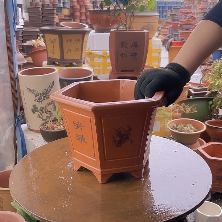 宜兴紫砂红六方清雅25