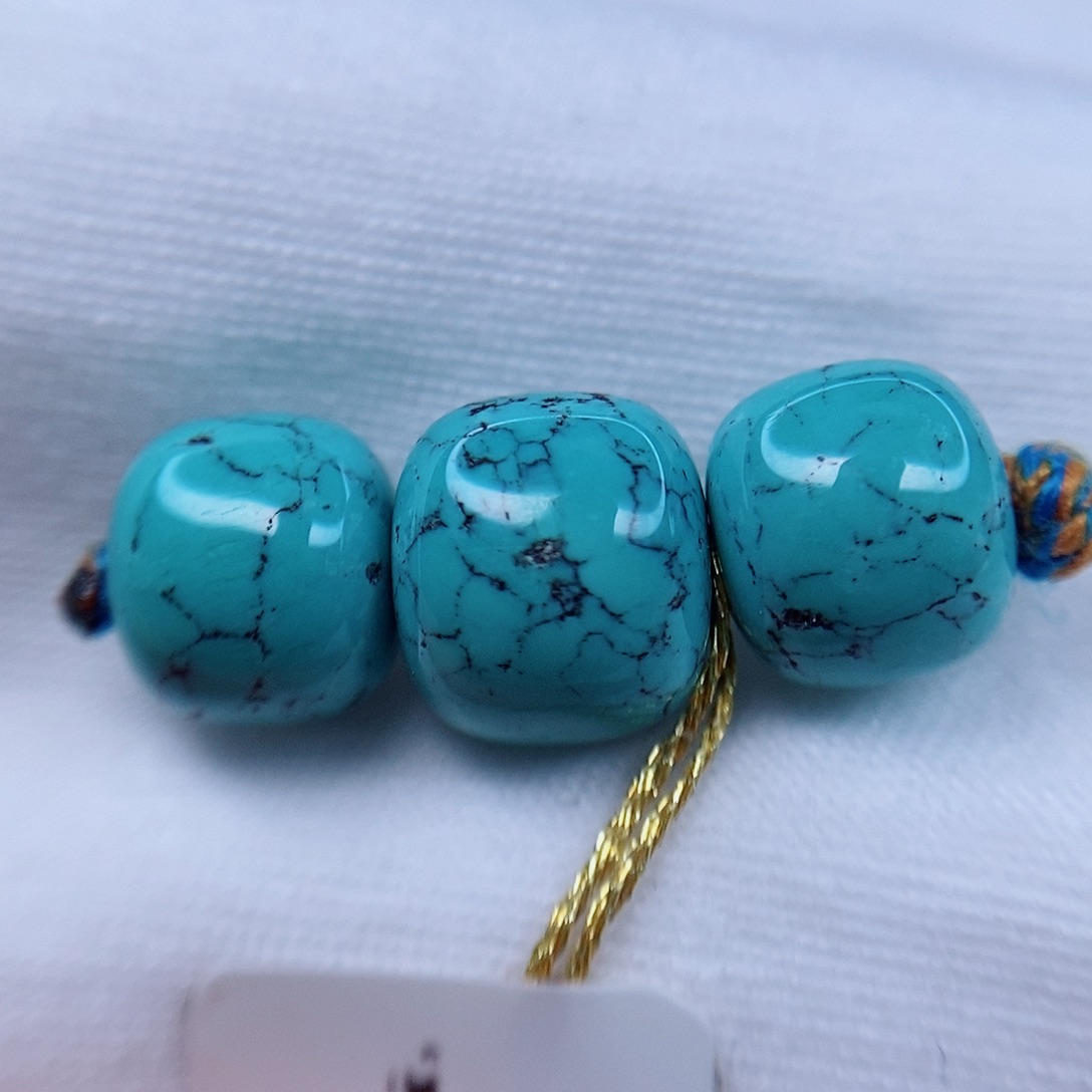 绿松石配饰未镶嵌