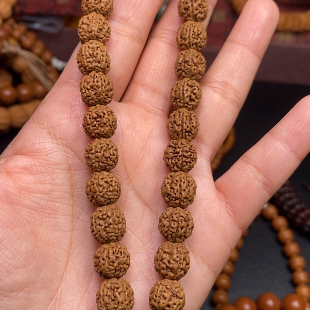 悦***己吊坠猴头核桃橄榄猴头