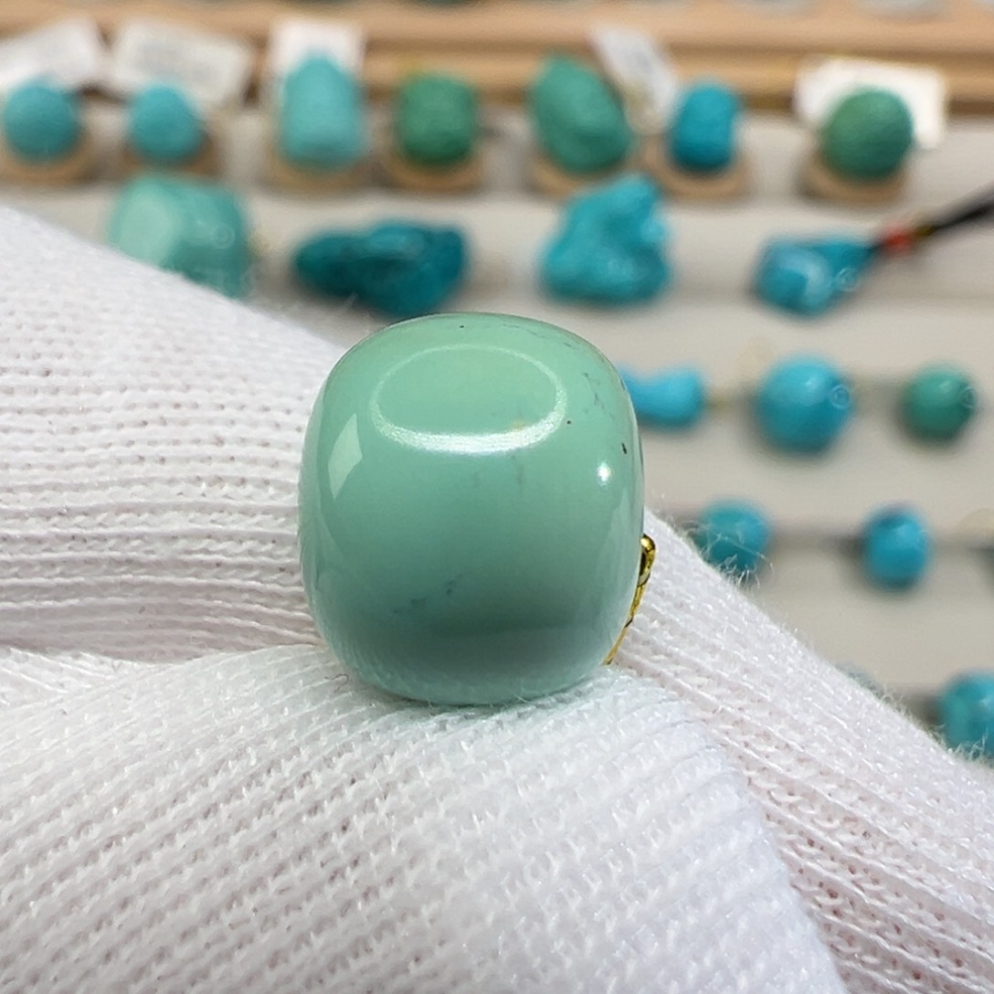 绿松石配饰未镶嵌