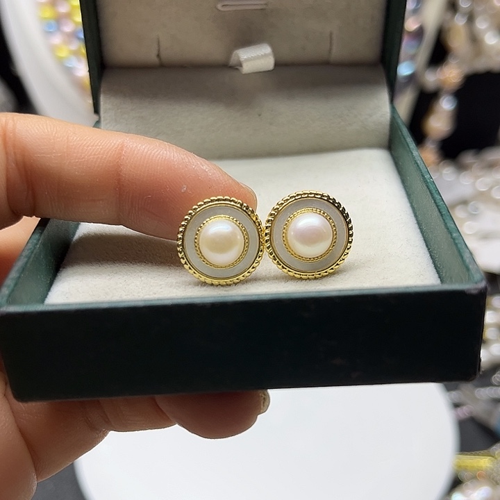 颈饰未镶嵌淡水珍珠