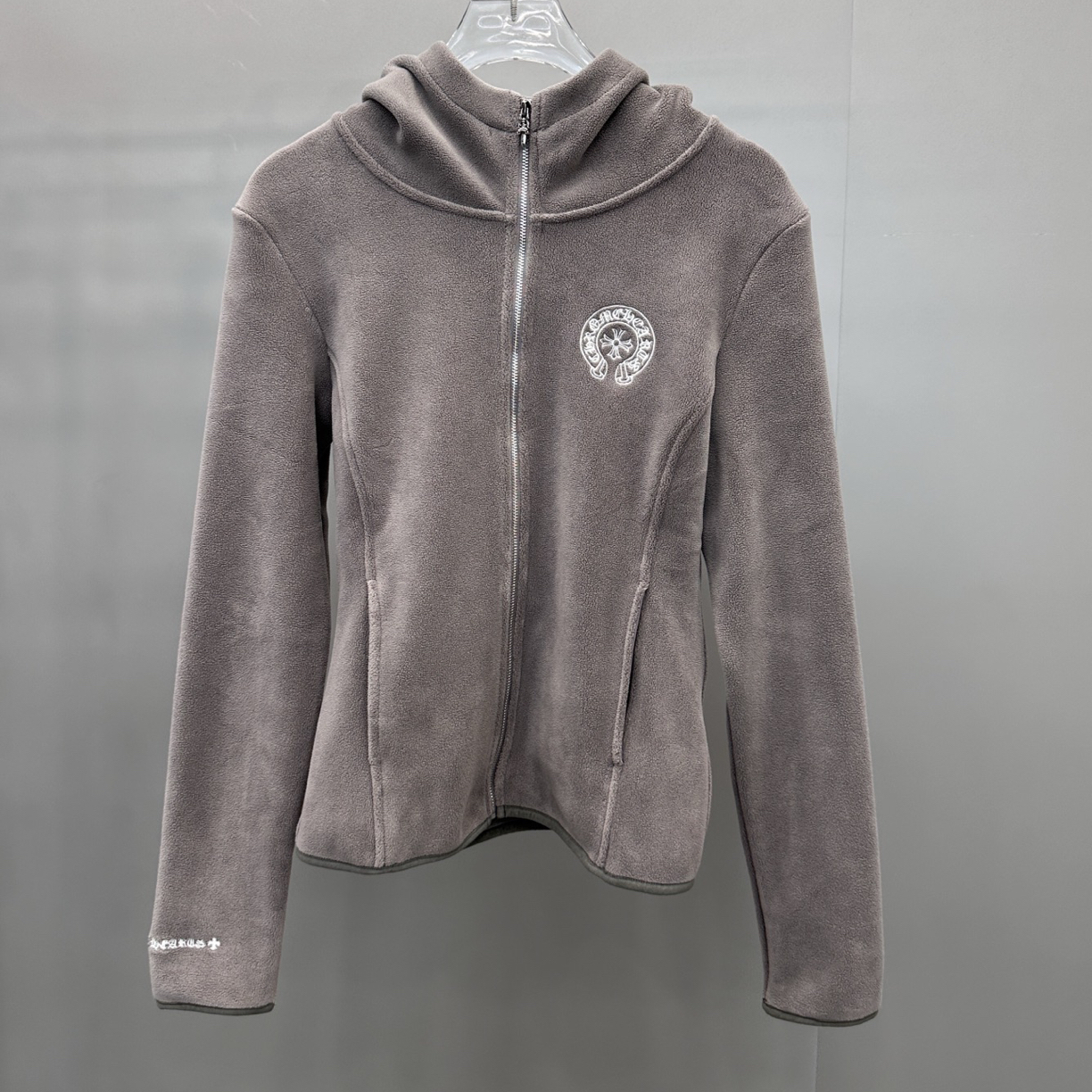 常规摇粒绒女连帽显瘦百搭短外套短款加厚开衫外套