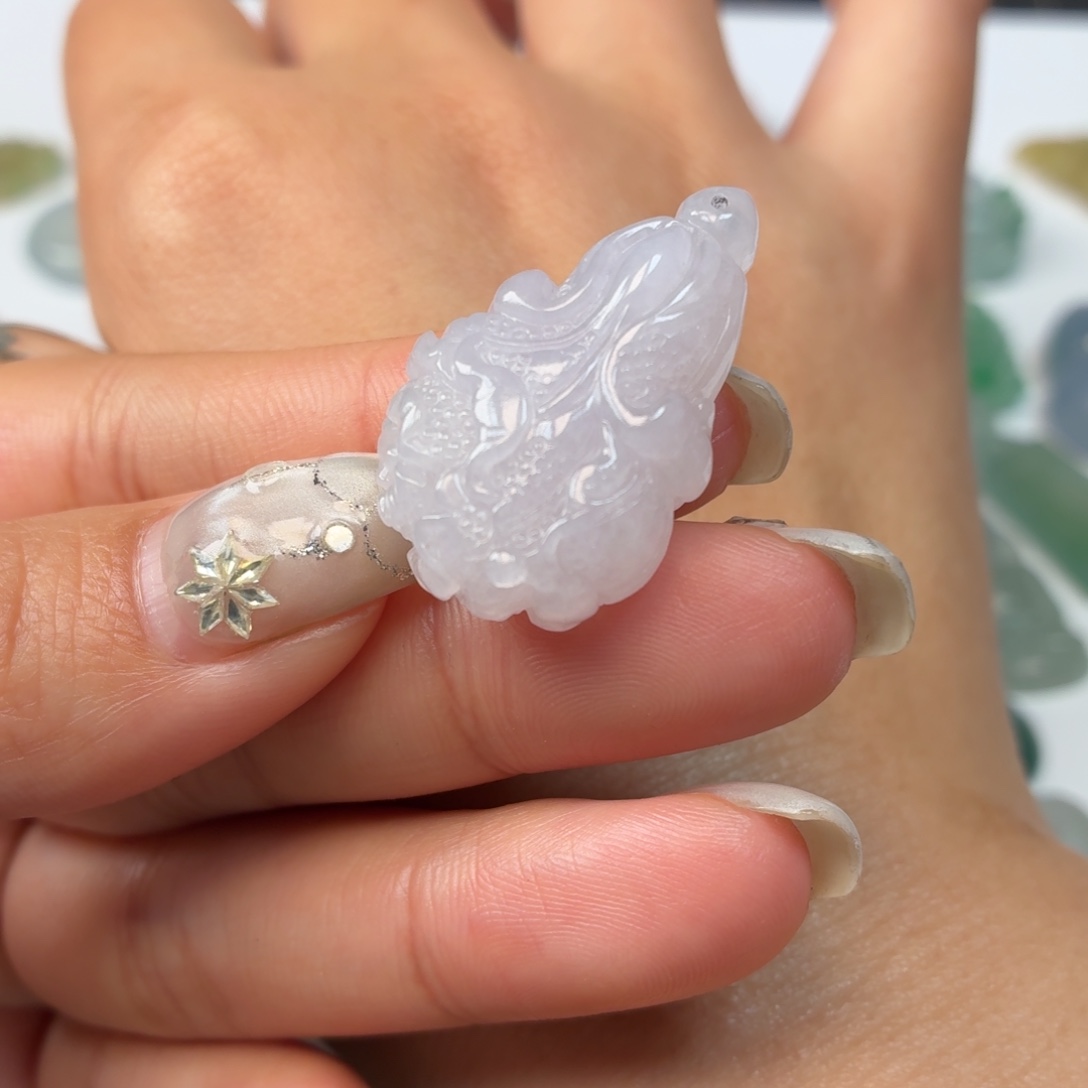 翡翠未镶嵌颈饰白菜