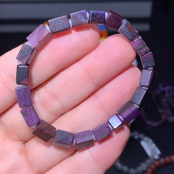 苏纪石（舒俱来）四菱手串未镶嵌