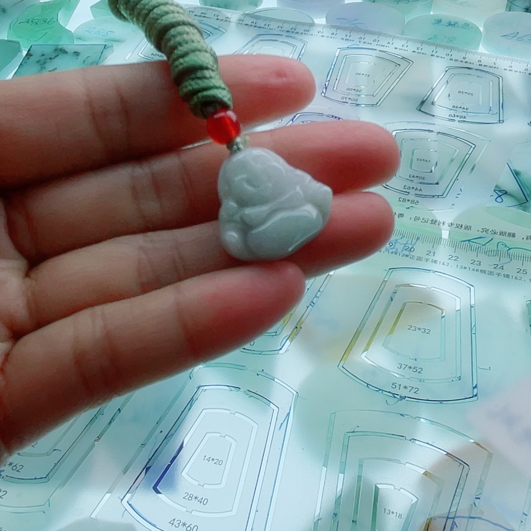 云***️定制翡翠未镶嵌天然缅甸翡翠A货