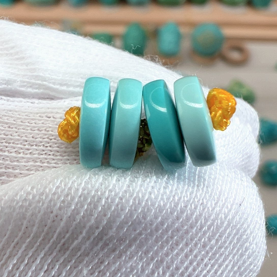 绿松石配饰未镶嵌