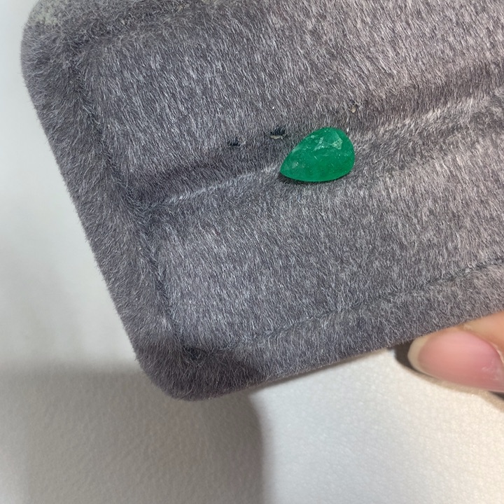祖母绿裸石未镶嵌1.215克拉
