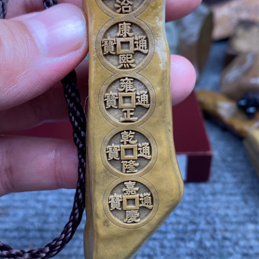 【闪购商品】原石雕刻手把件