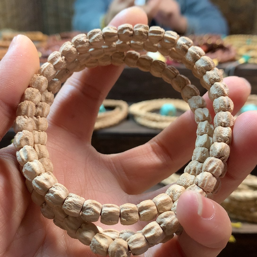 柏香籽/百香籽吊坠八***人方块龙脊多棱鬼