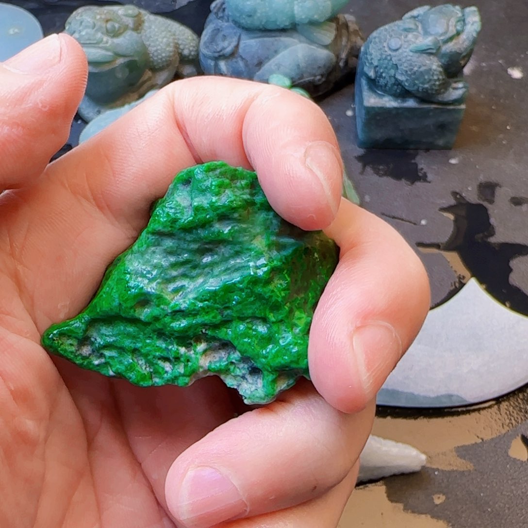 摩***d翡翠未镶嵌颈饰18