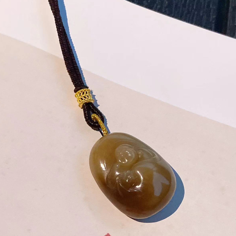 CA387 和田玉新疆老红糖弥勒佛牌多样性发货一个