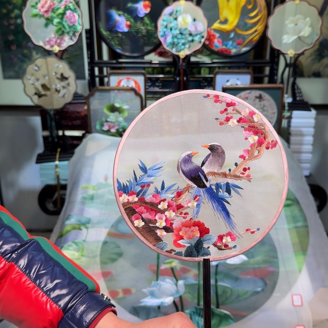 刺绣刺绣工艺精湛