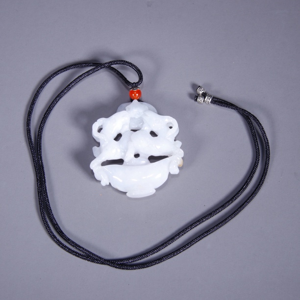 旧藏 翡翠挂件 听雨轩 Z 89956