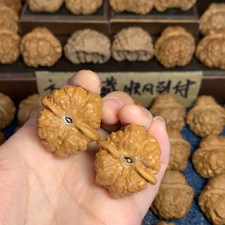 桃核吊坠小*蛤蟆核桃