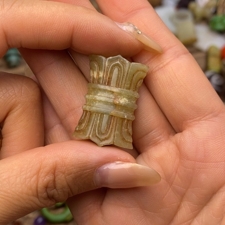 未镶嵌颈饰玛瑙/玉髓