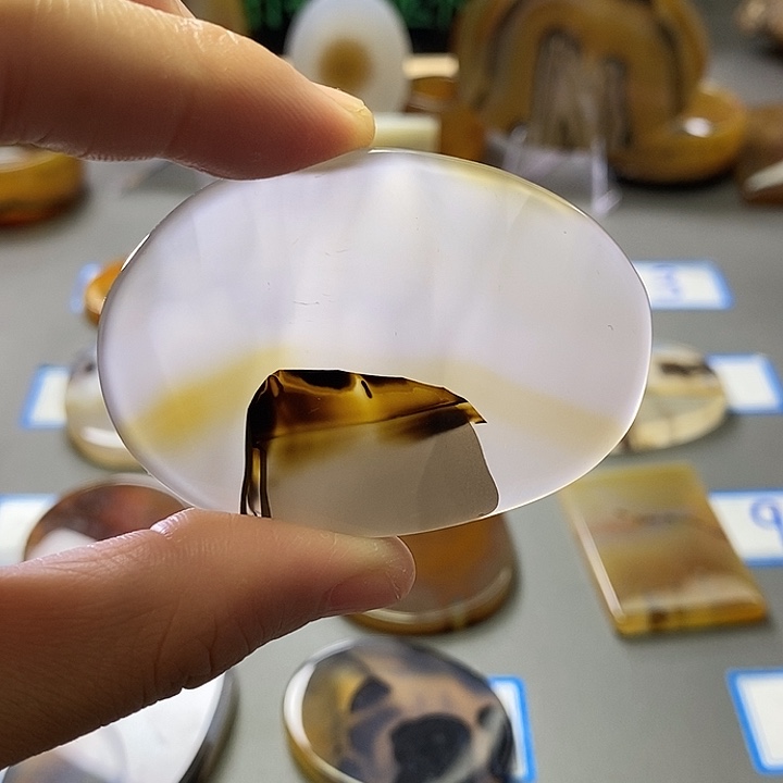 玛瑙/玉髓未镶嵌珠宝半成品184