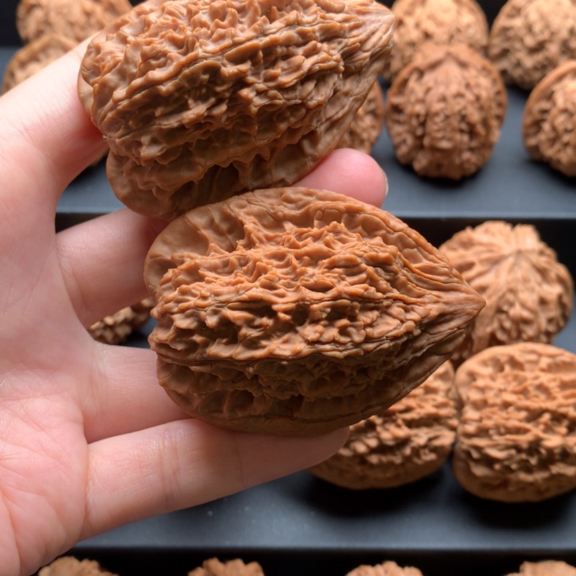 【闪购商品】文玩核桃吊坠l****l鸡心42