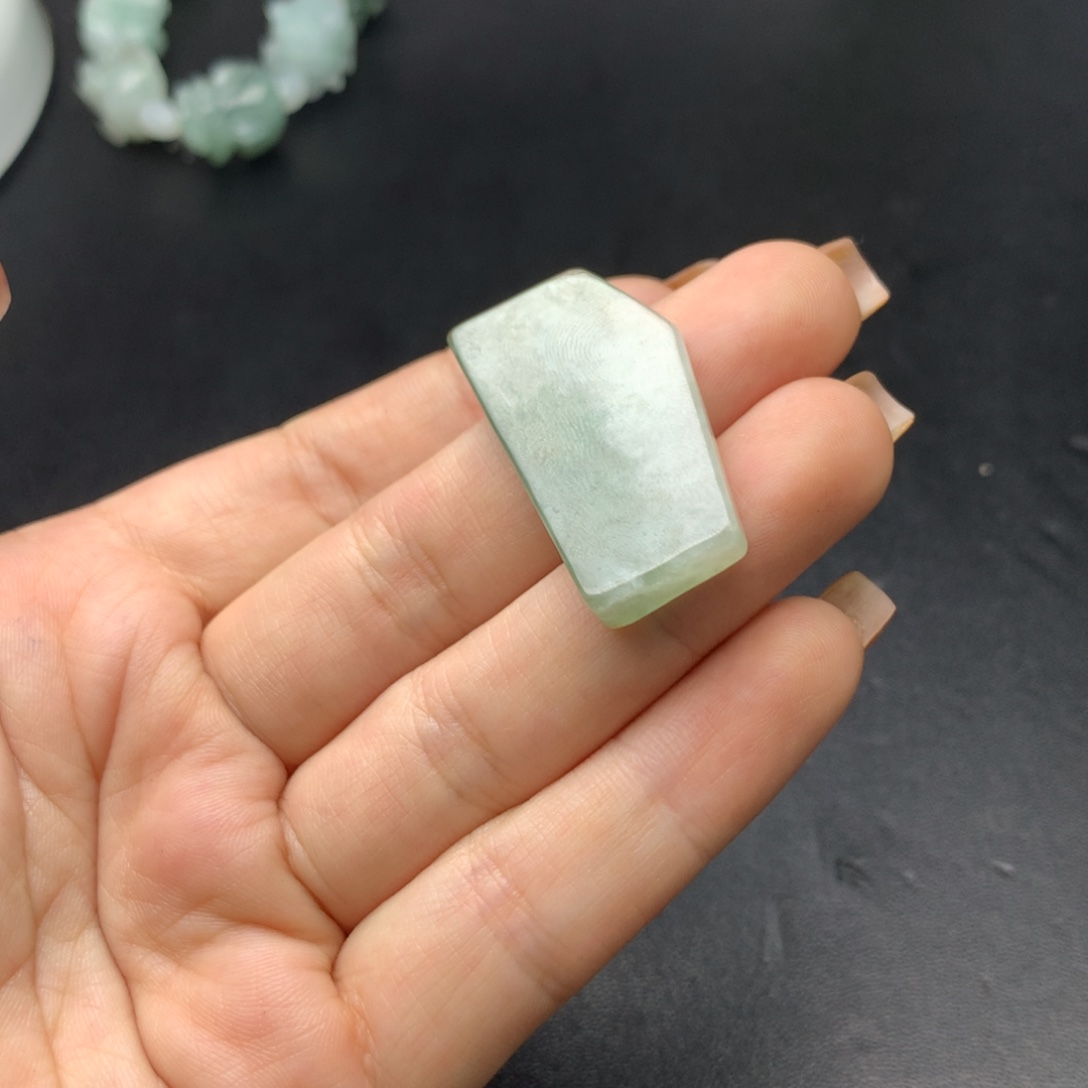翡翠未镶嵌颈饰翡翠首饰未镶嵌吊坠