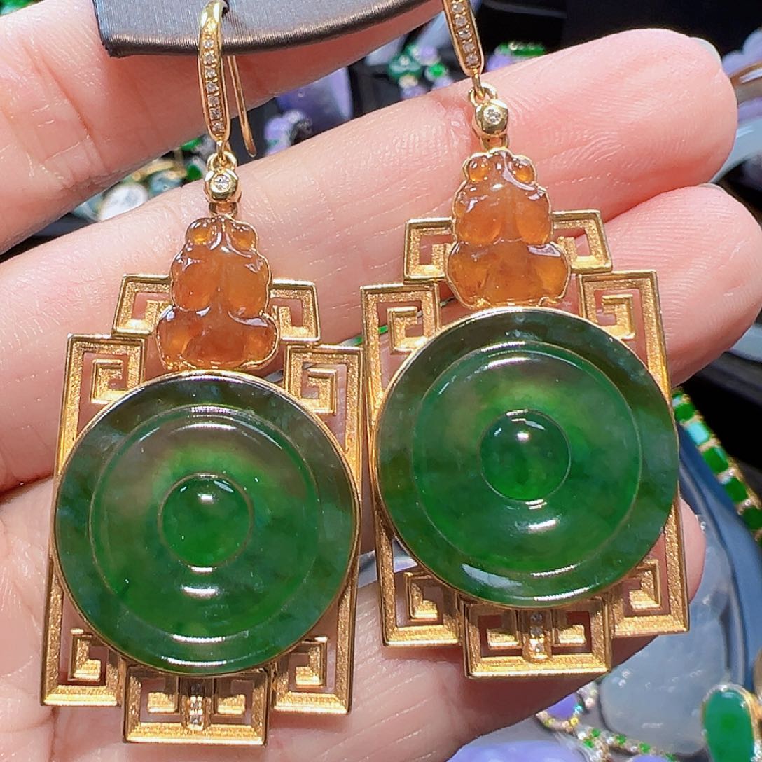 翡翠耳饰18K金镶嵌签收后24小时鉴赏期