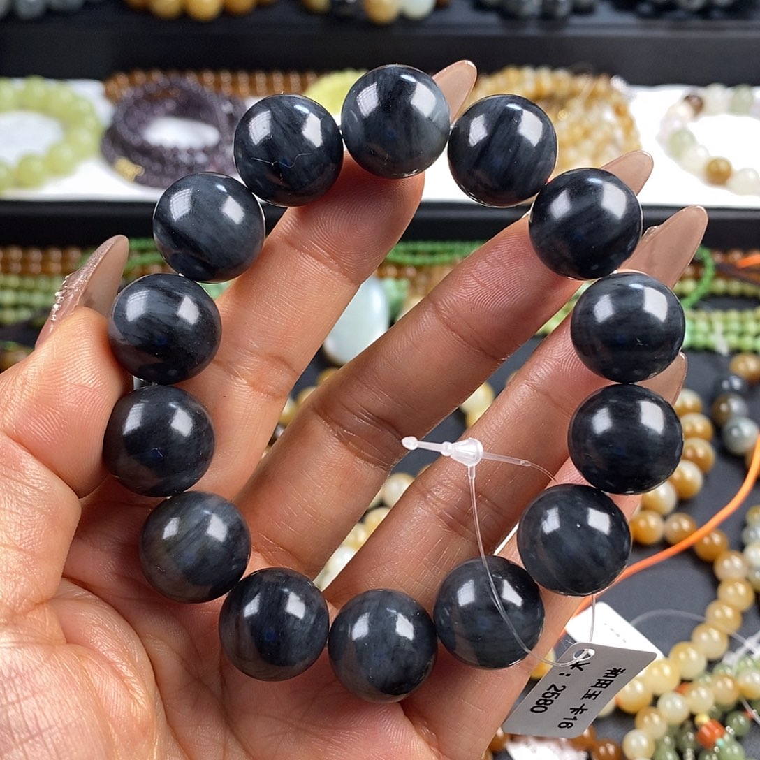 和田玉手串未镶嵌