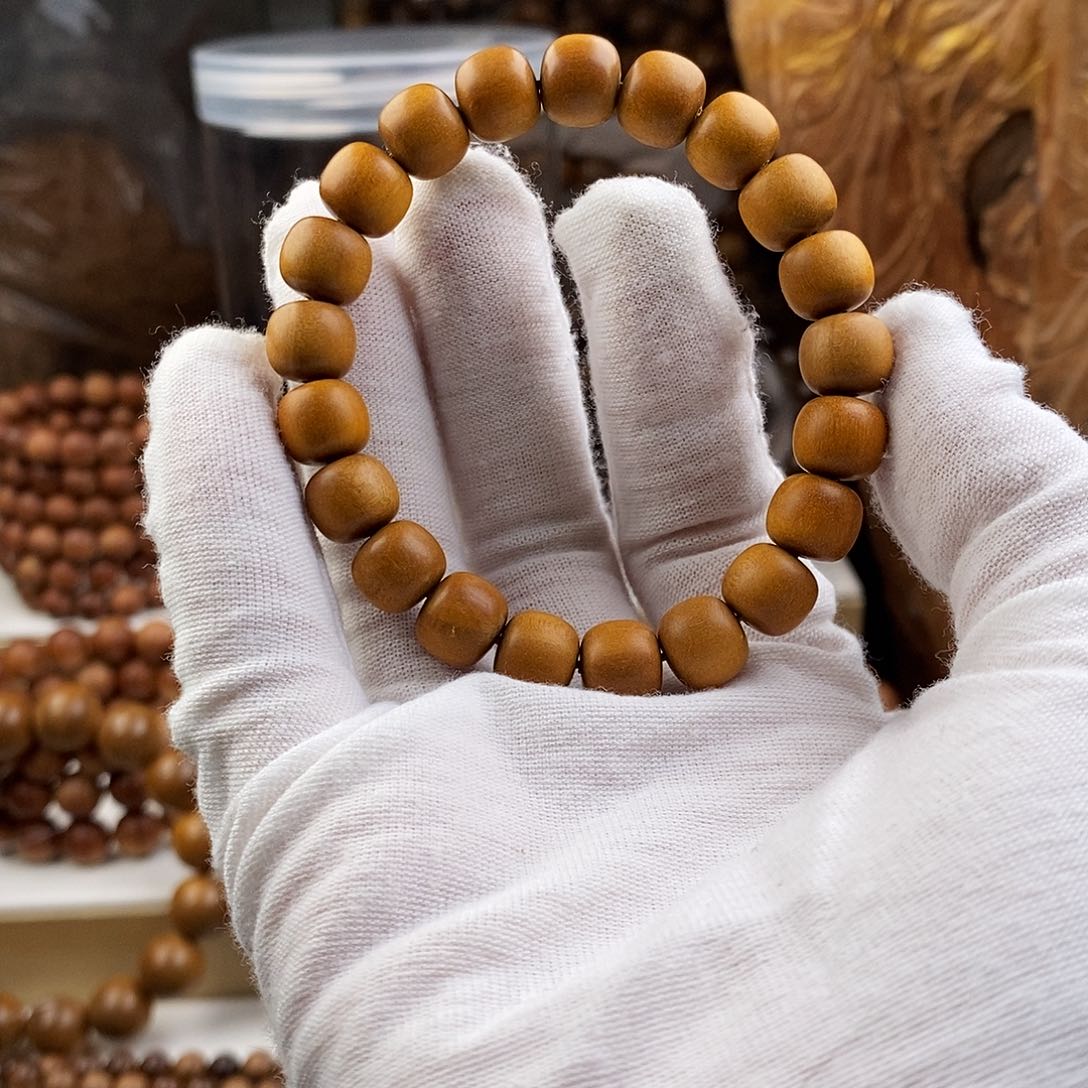 檀香木其他顺纹老山檀香9*10瑕疵福利款