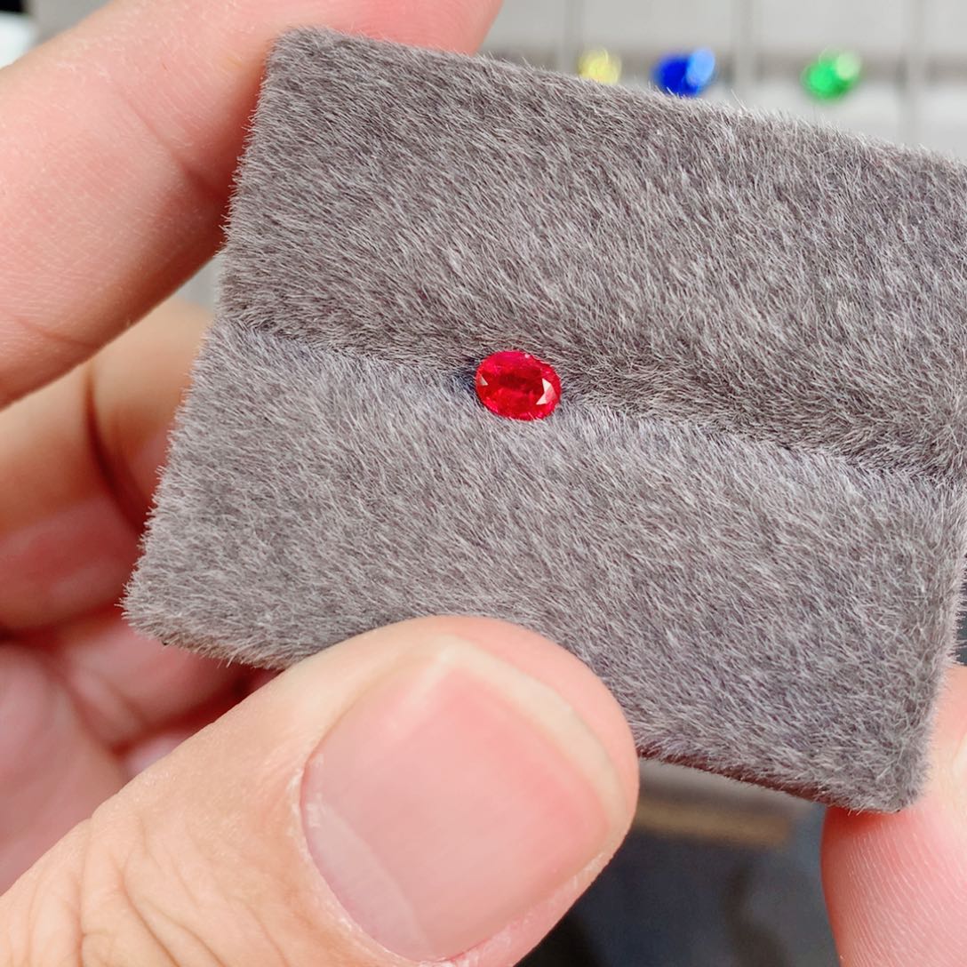 红宝石裸石未镶嵌缅甸红宝石 0.35ct 鸽血红