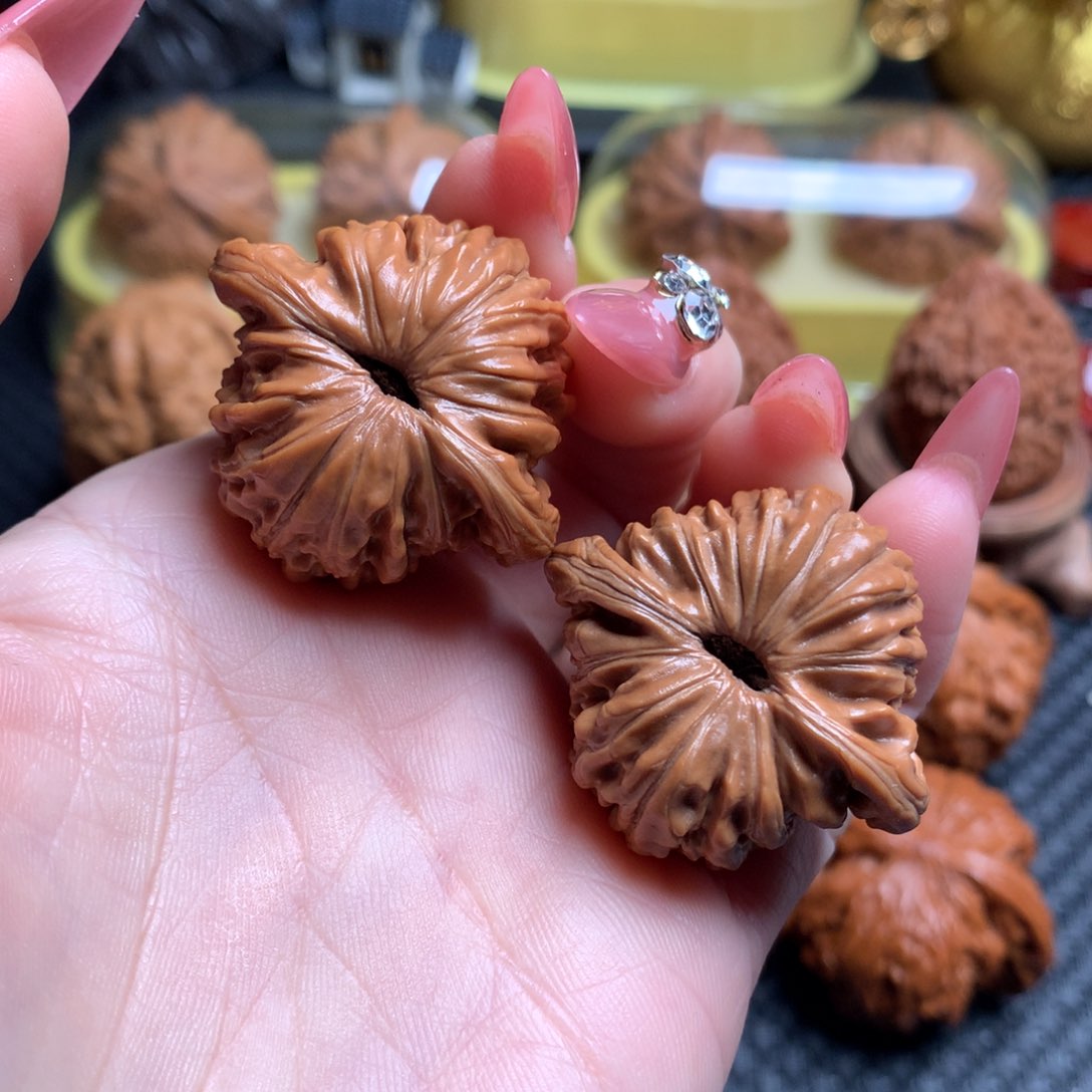 文玩核桃把件36全品汉高楼