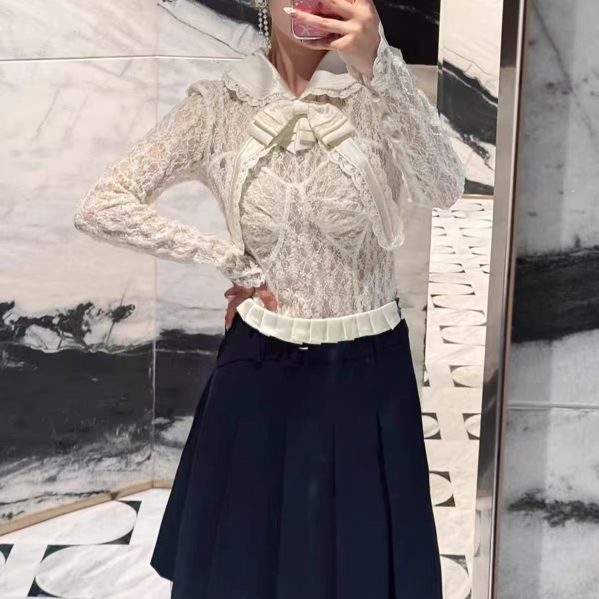 《no退no换默认微瑕》白色蝴蝶结蕾丝上衣