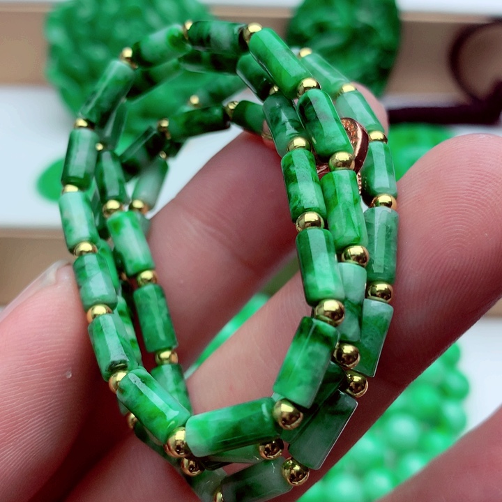 翡翠未镶嵌毛衣链