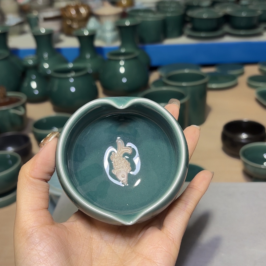 龙泉云间青瓷小米茶器