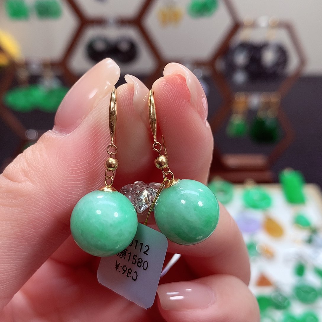 翡翠耳饰18K金镶嵌天然翡翠