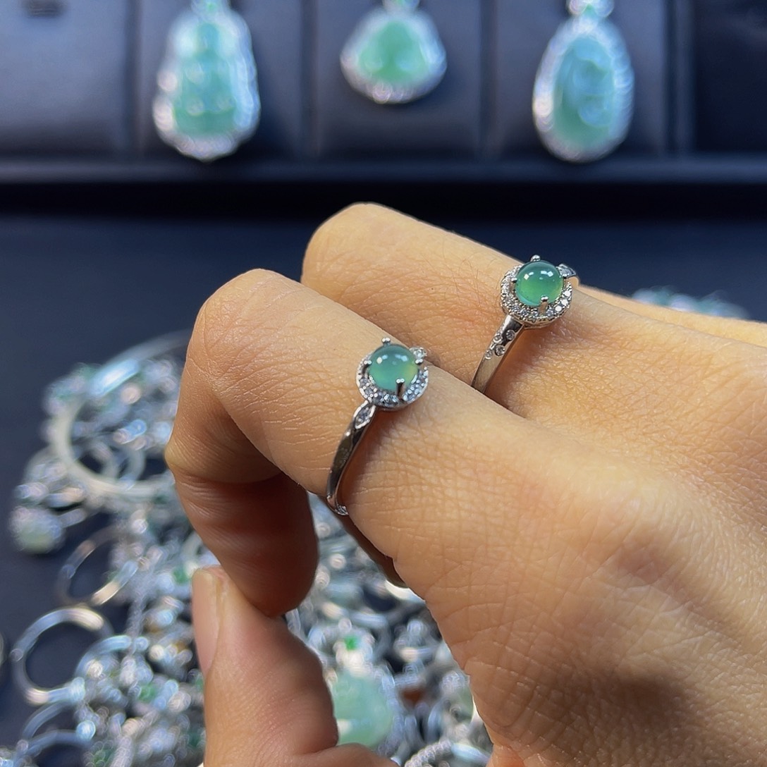 银S925镶嵌戒指翡翠