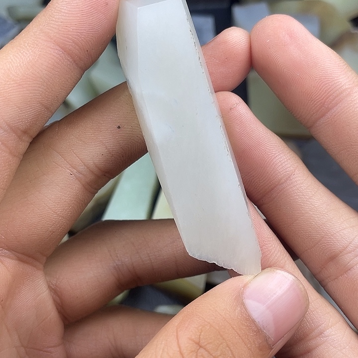 鼎***盛颈饰未镶嵌和田玉
