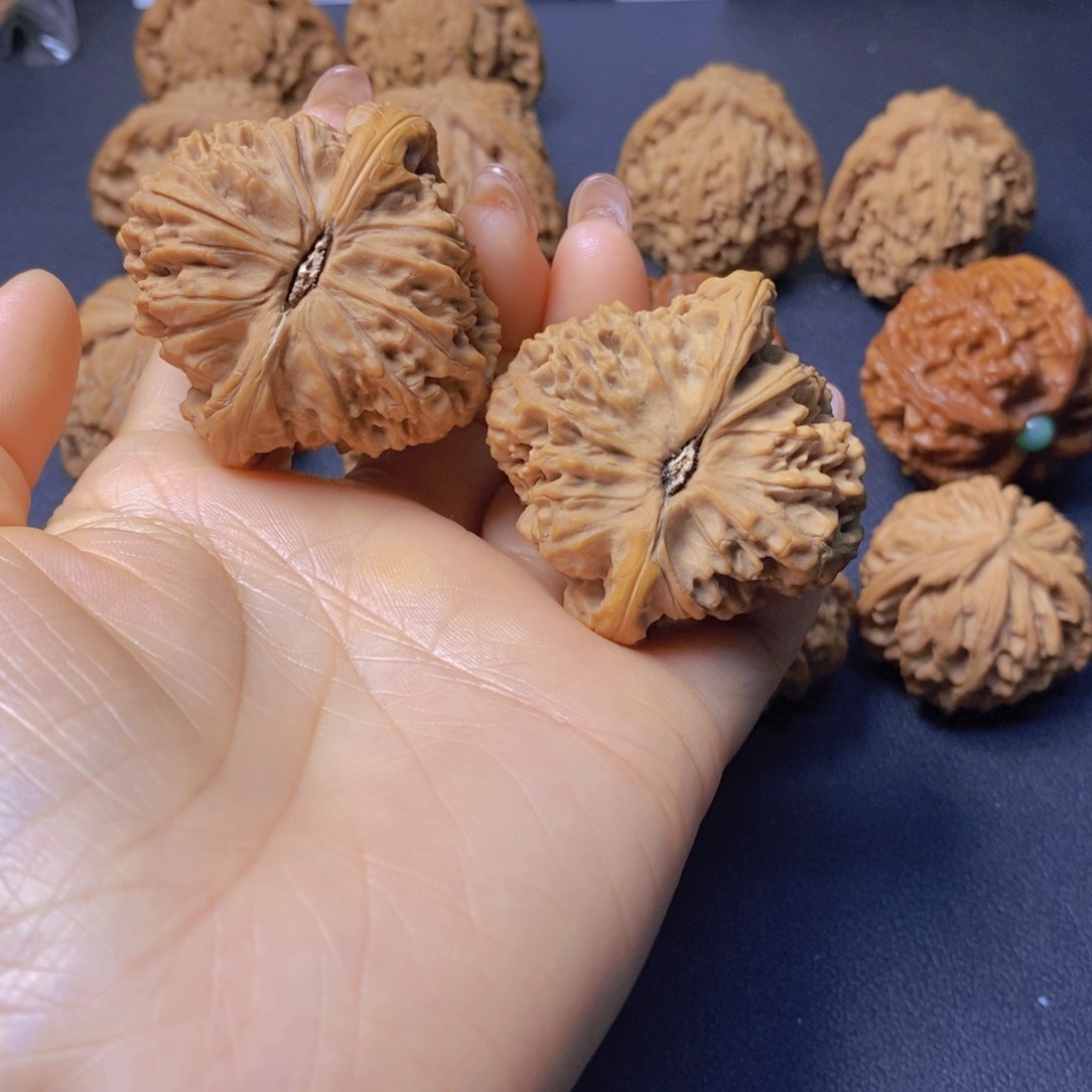 飞*文玩核桃44尺南疆有修