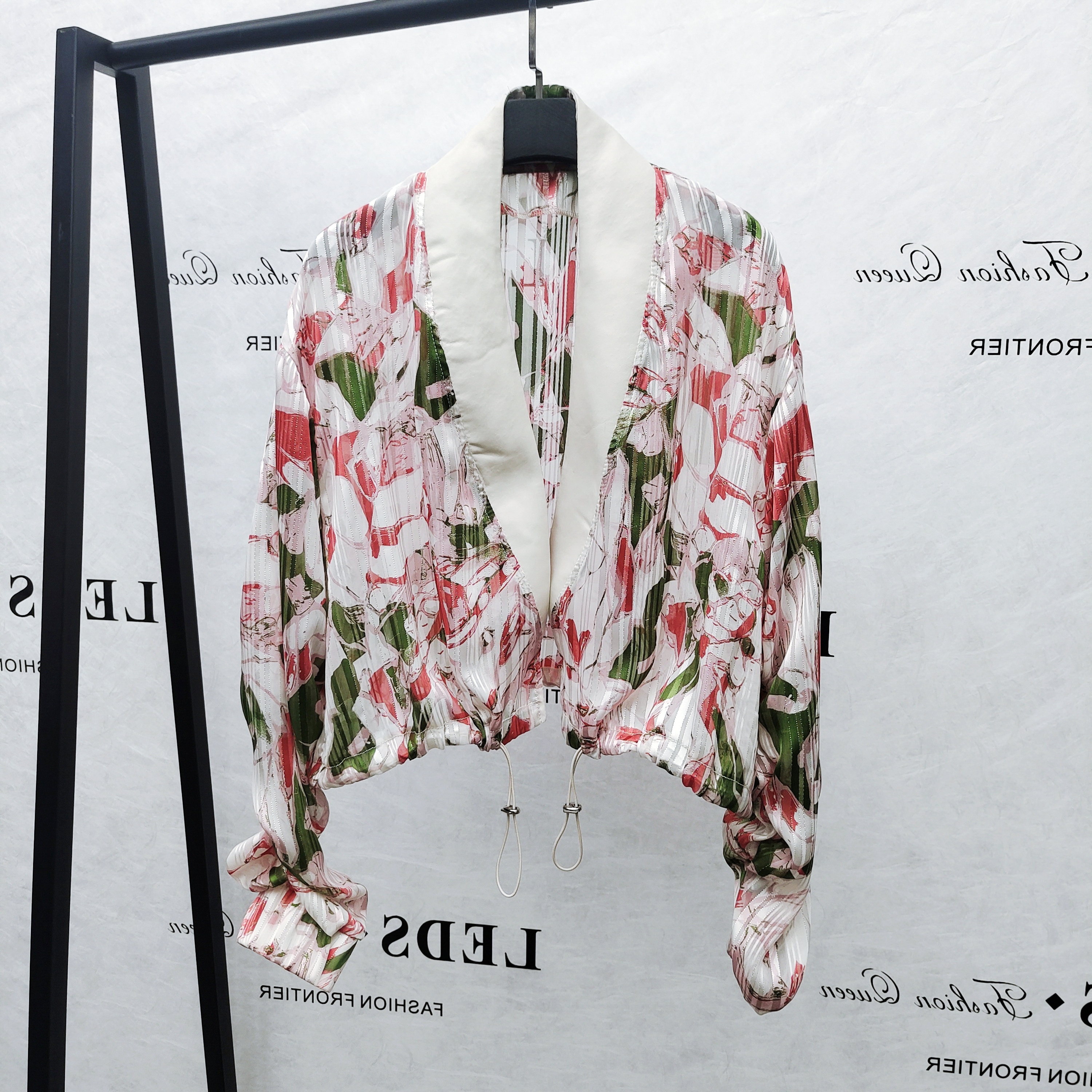 LEDS 2501夏季设计师休闲上衣修身开衫薄款国风短外套