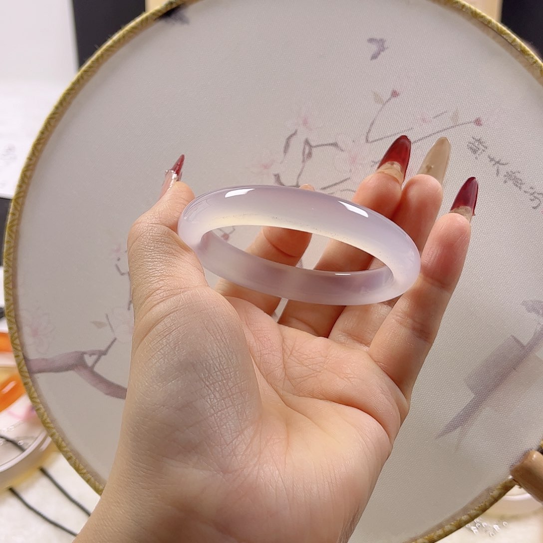 玛瑙/玉髓手镯未镶嵌遗**i