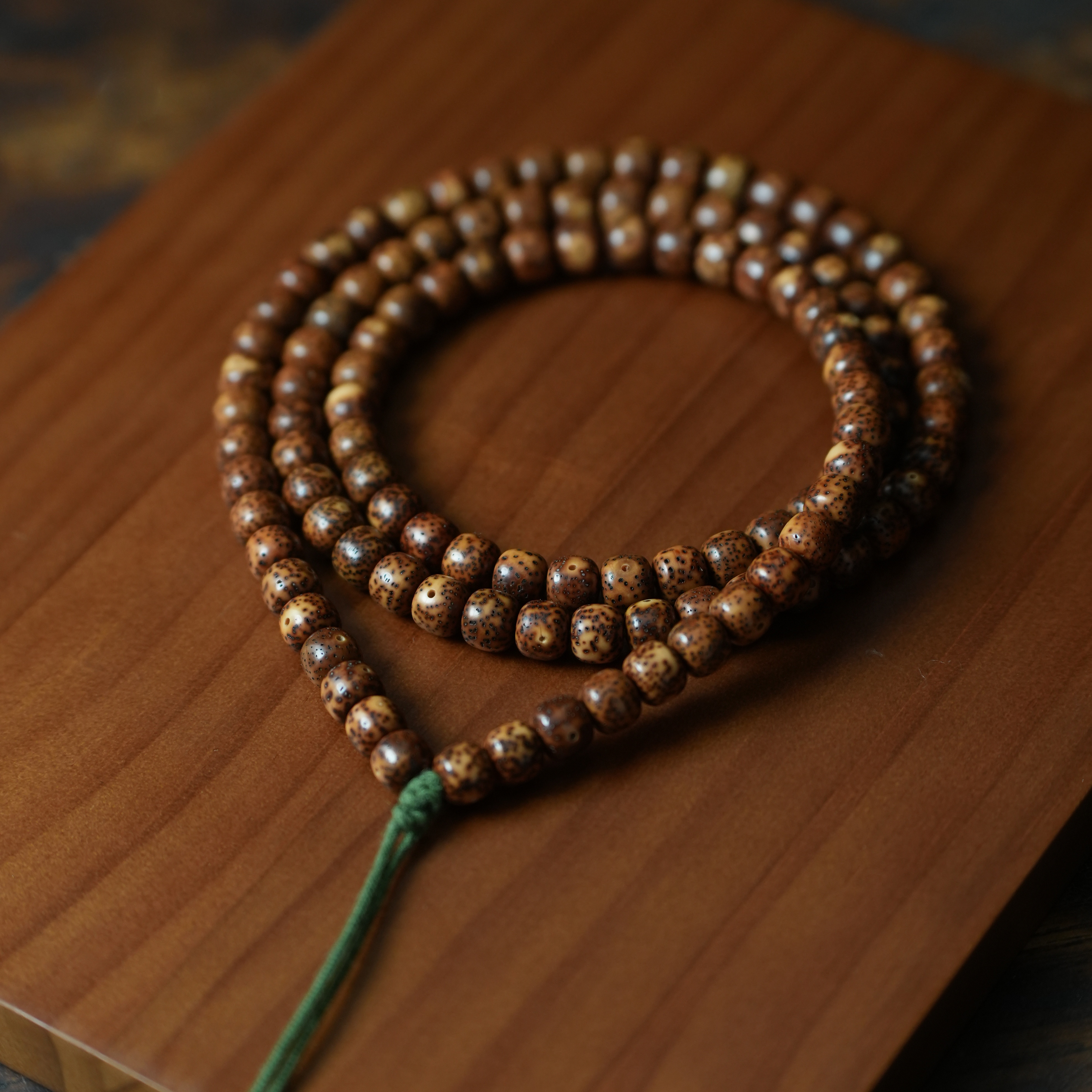 HANWO汉物·精工级浅珀桶珠长串9*8