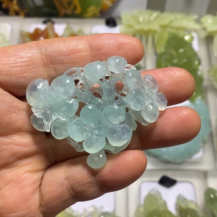 未镶嵌蛇纹石玉颈饰
