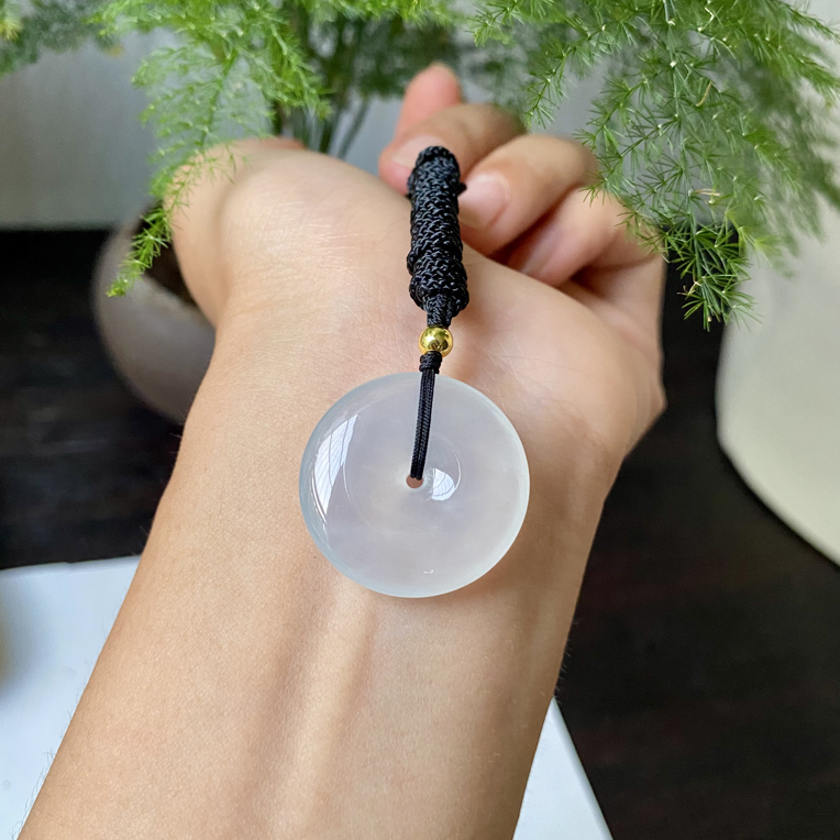 缅甸翡翠A货干净细腻白冰扣情人好礼